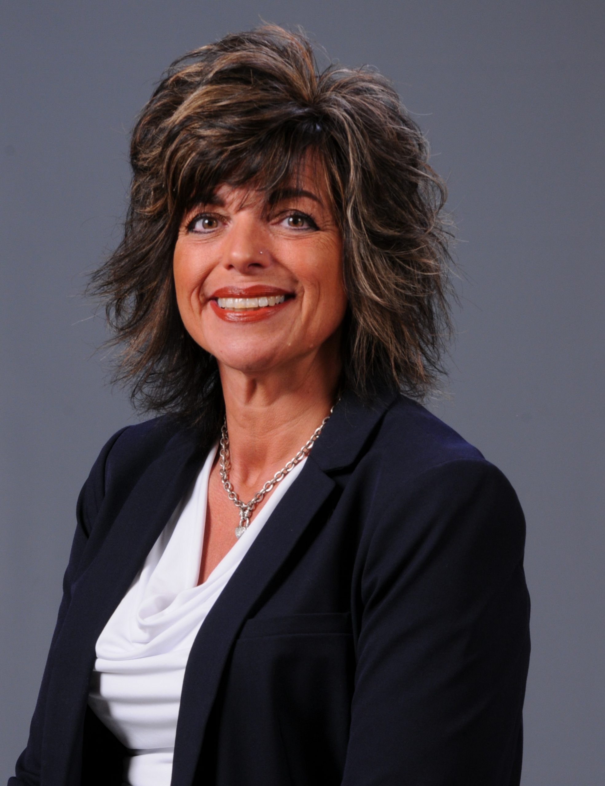 2017 headshot - Laurie Zalac